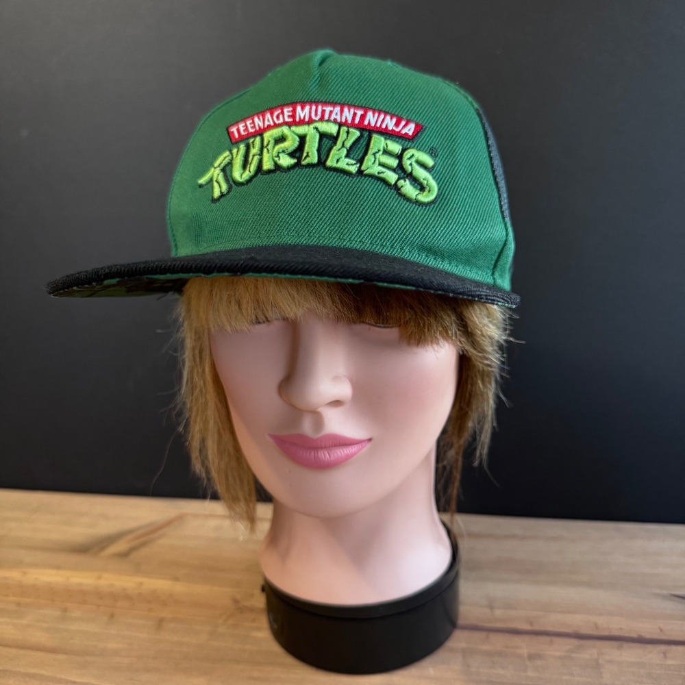 Nickelodeon Teenage Mutant Ninja Turtles snapback hat, adult size Comic Book